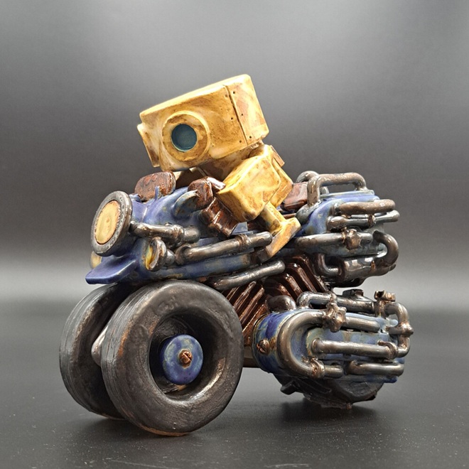 「三輪マシン」 w11.0×d17.5×h17.0cm