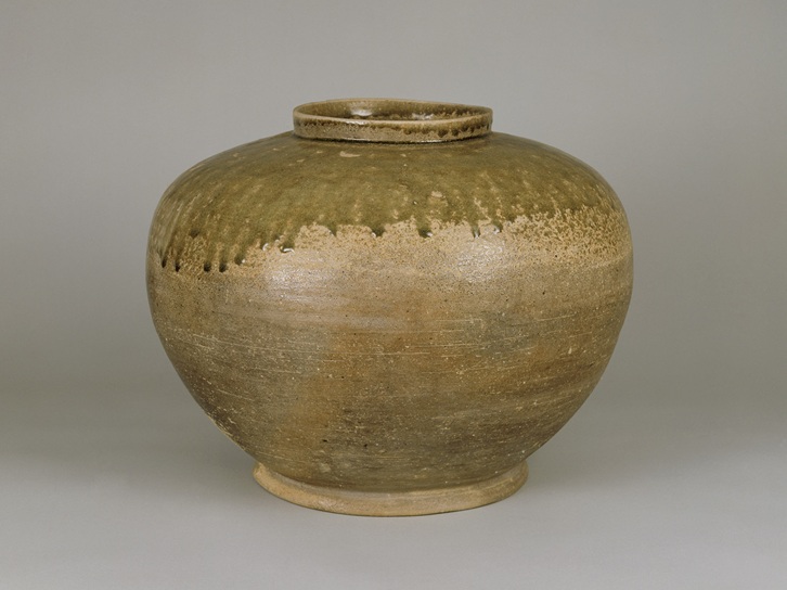 短頸壺 たんけいこ
愛知県指定文化財
名古屋市守山区小幡緑地公園出土
愛知県猿投窯産
平安時代初期~前期(8世紀末~9世紀前葉)
愛知県陶磁美術館蔵