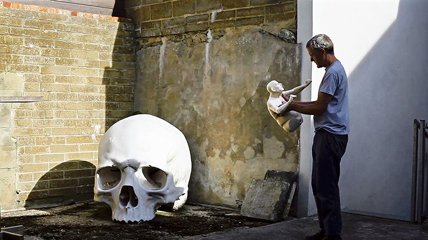 《チキン／マン》監督：ゴーティエ・ドゥブロンド　2019-2025年　ハイビジョン・ビデオ　13分