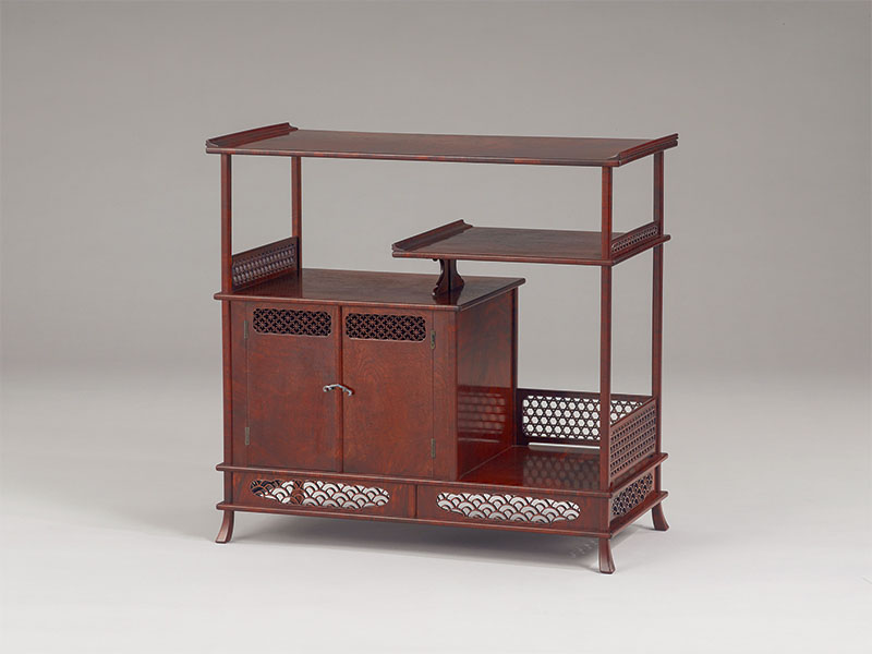 前田南斎《桑木地透彫棚》　大正4年（1915）　皇居三の丸尚蔵館収蔵