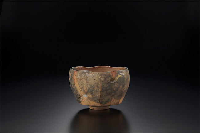 「紅鹿背金彩茶盌」