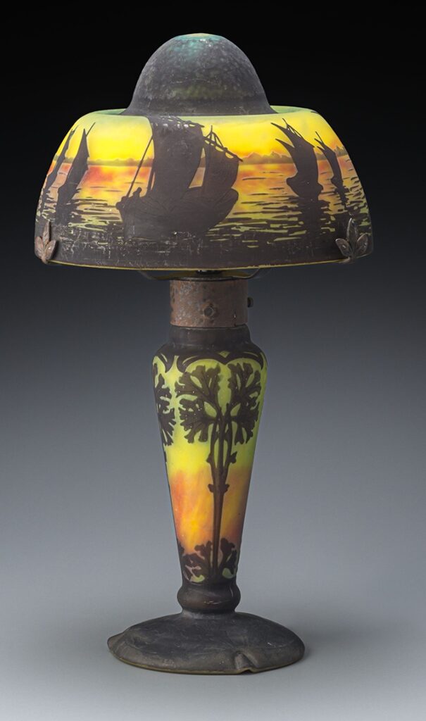 ドーム「帆船文テーブルランプ」高さ35.0×幅18.9cm