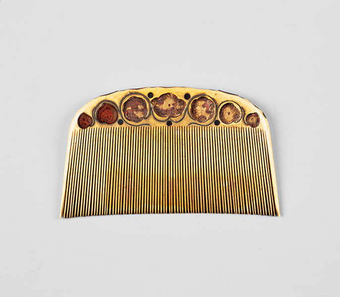 国宝　伝菅公遺品のうち玳瑁装牙櫛　大阪・道明寺天満宮蔵［5月12日～6月14日展示］