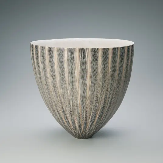 日本工芸会会長賞　陶芸=織彩鉢（しょくさいはち）早川 嘉