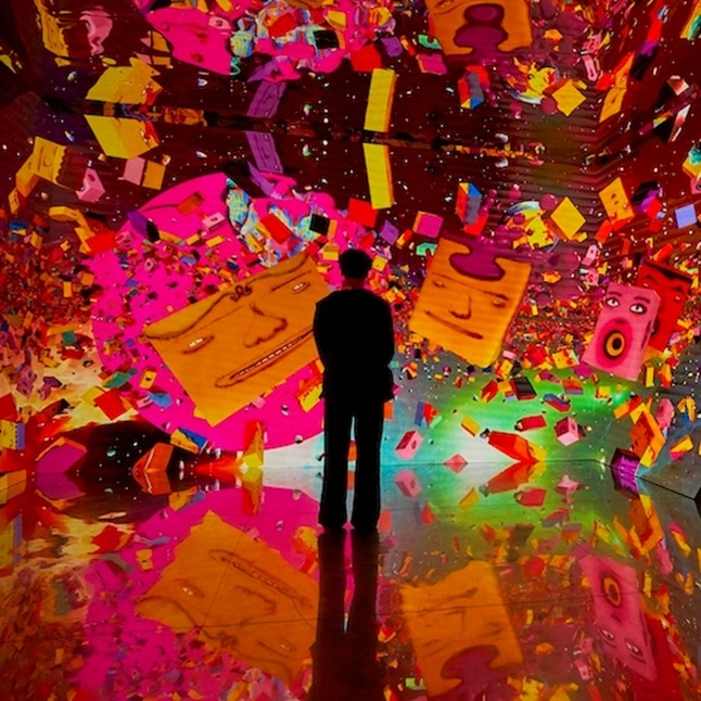 新作アニメーションルームのための参考図版 OSGEMEOS “Experience” 2023, mixed media animation installation, photo: OSGEMEOS