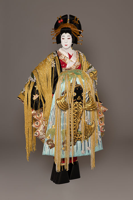 『助六由縁江戸桜』より三浦屋揚巻の衣裳　©︎柏原孝史