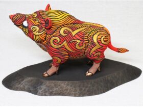 「多幸」 H11×W21×D10cm　桂・アクリル彩色