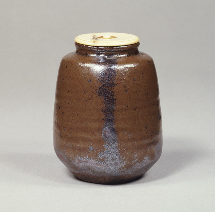 中興名物　瀬戸　二見手茶入　銘二見　1口　桃山～江戸時代・17世紀　三井記念美術館蔵