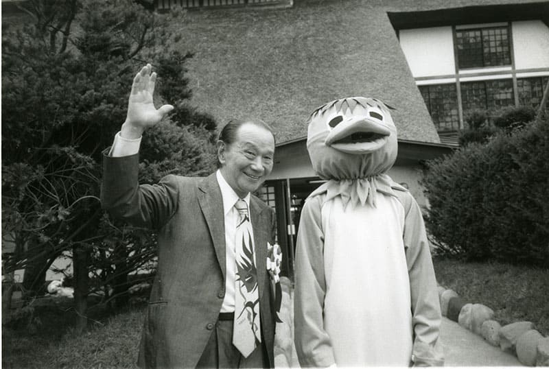 岡本太郎ポートレート、河童祭りにて(1982年)
画像提供：川崎市岡本太郎美術館
※会期中、一部作品の入れ替えを予定しております。