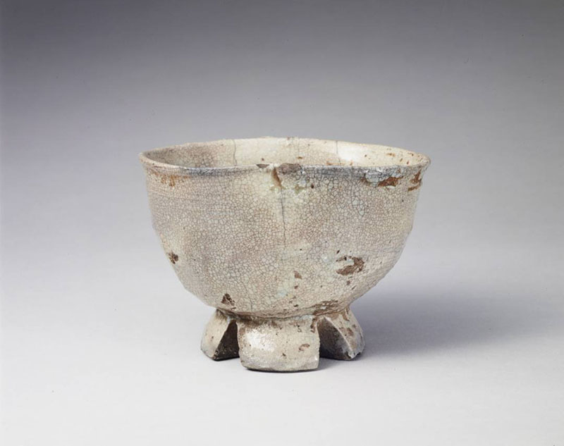 重要文化財　割高台茶碗　朝鮮時代　16世紀　荏原 畠山美術館　通期展示