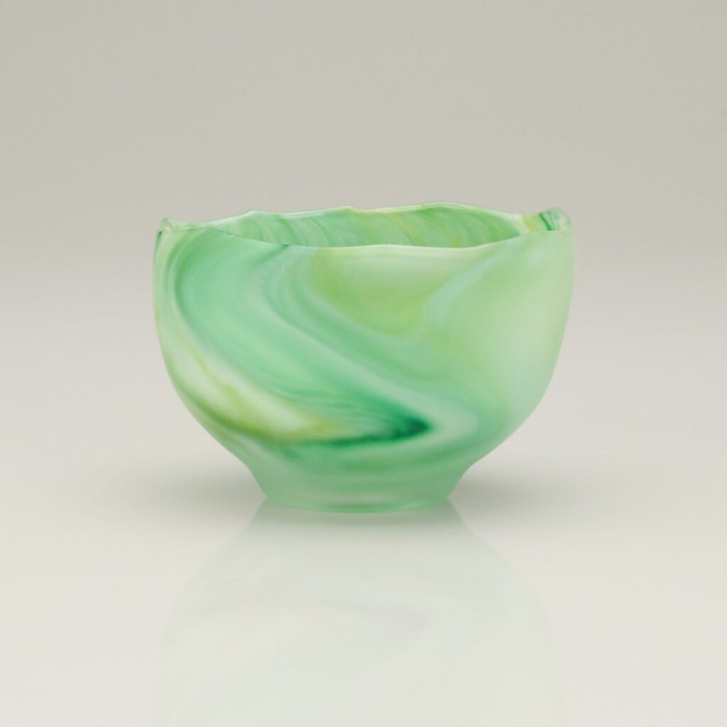 星脈 硝⼦茶碗
W12.3×D12.3×H8.6cm