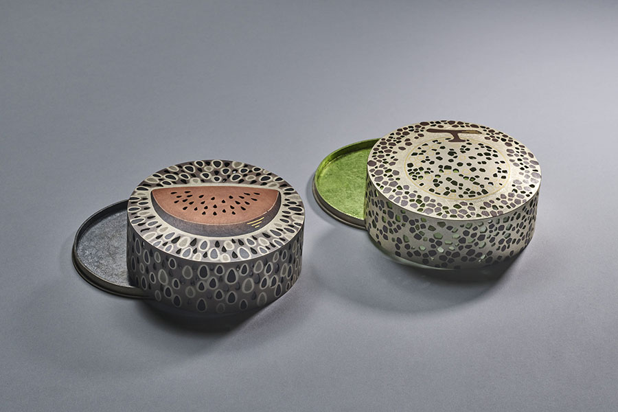 小谷野圭子《おいしい箱》平成10年（1998）　東京藝術大学蔵