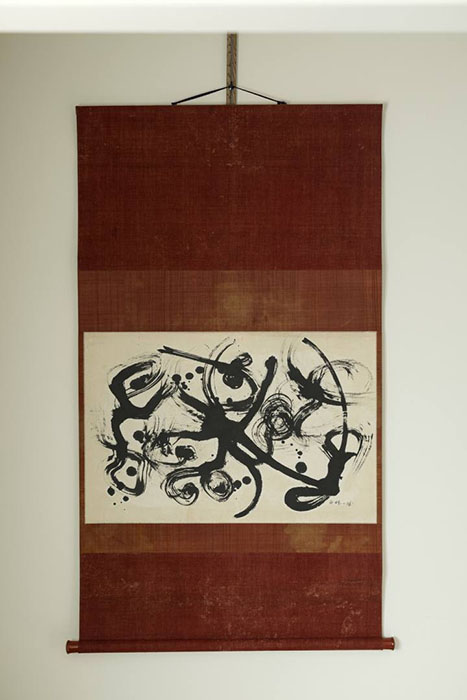 白髪一雄　墨筆抽象画　1960年代前半　小田原文化財団蔵 杉本コレクション　通期展示
Photo: Masatomo Moriyama