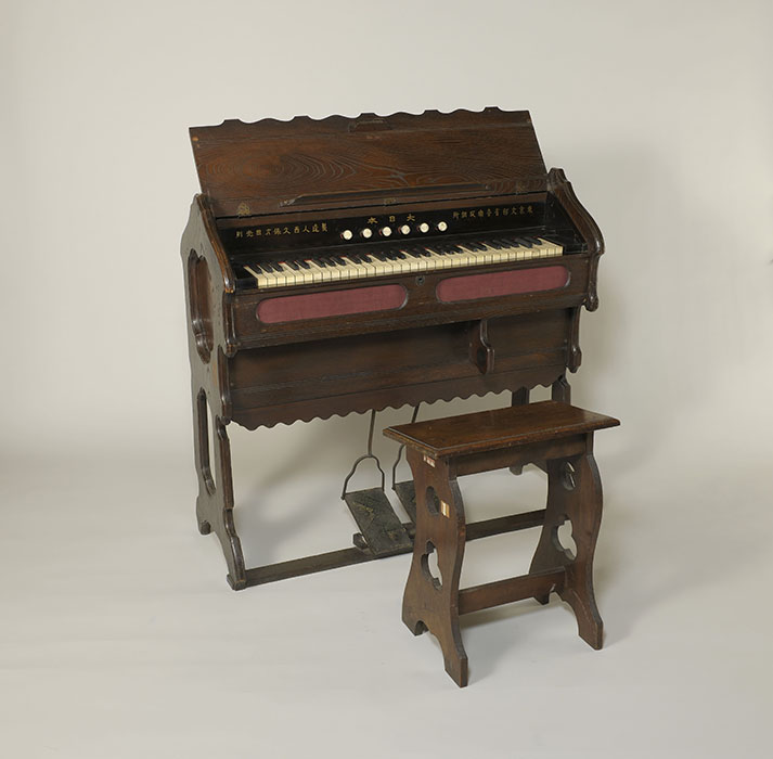 才田光則《オルガン》明治14年（1881）　東京藝術大学蔵