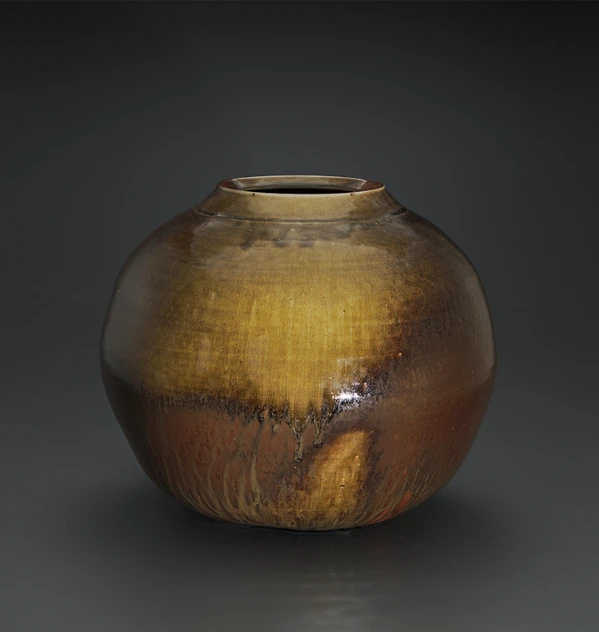 「土部釉窯変壷」（径42×高さ33cm）