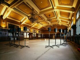 Platform Seoul（ソウル）での展示風景（2008年）Photo by Myoung-Rae Park. Courtesy of the artist and Luhring Augustine, New York / Fraenkel Gallery, San Francisco / Gallery Koyanagi, Tokyo.