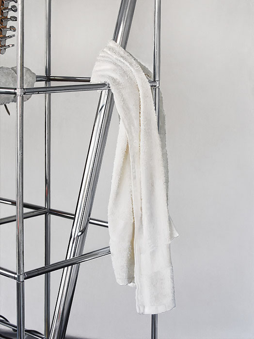 Élodie Lesourd |The Half of Half-and-Half(courtesy T.Blass) | 2014　©Élodie Lesourd