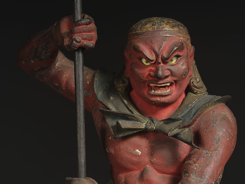 重要文化財　広目天眷属立像　康円作 〔部分〕文永4年（1267）静嘉堂蔵　後期展示