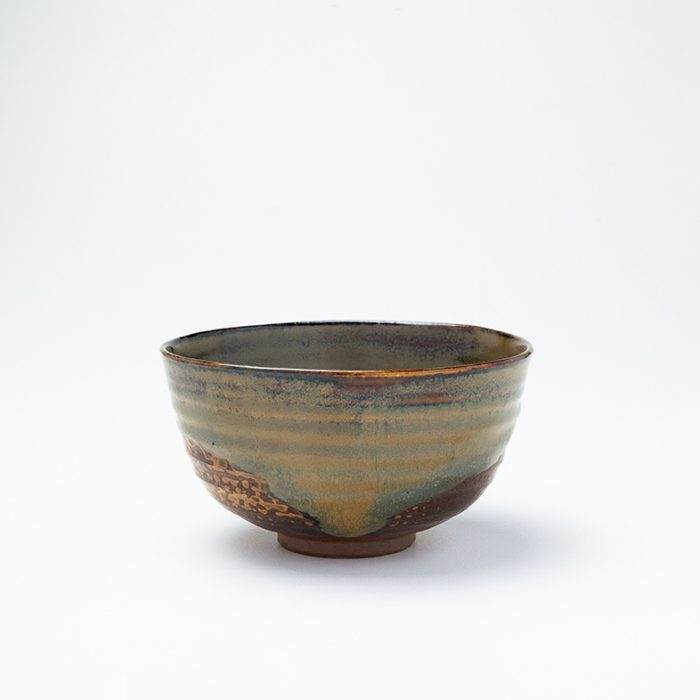 髙取茶碗　道外に黄流し

径13.2ｘ高7.2㎝