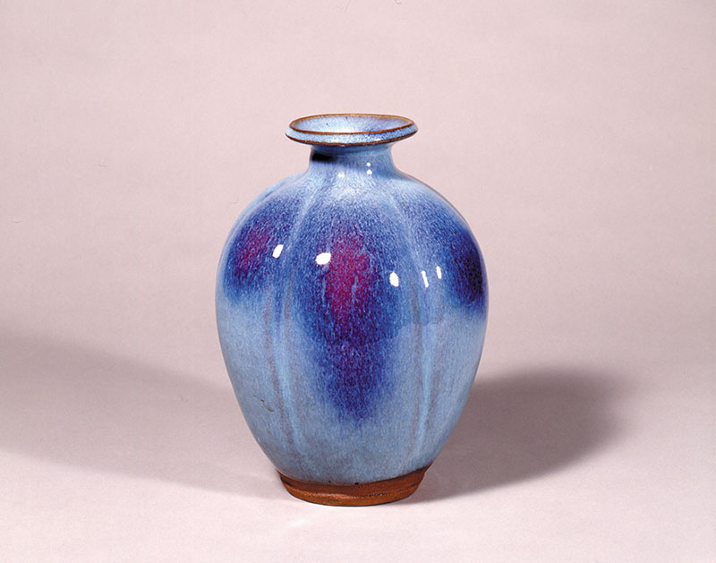 河井寬次郎 《紫紅瓜壺》昭和5年（1930）頃　静嘉堂文庫美術館蔵