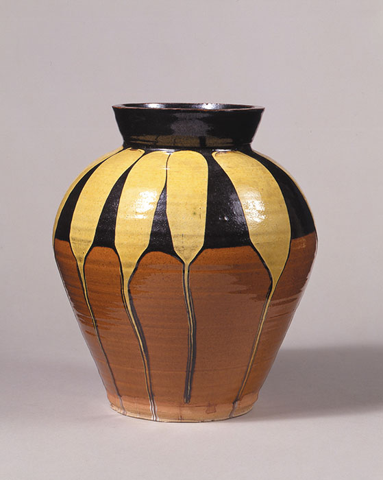 河井寬次郎 《流し薬壺》昭和3‐4年（1928-29）静嘉堂文庫美術館蔵