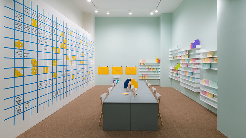 アディ・スンドロ≪GORENGAN Bureau≫ Installation view of Museum MACAN Children’s Art Space 2025年 Photo:Liandro Siringoringo
