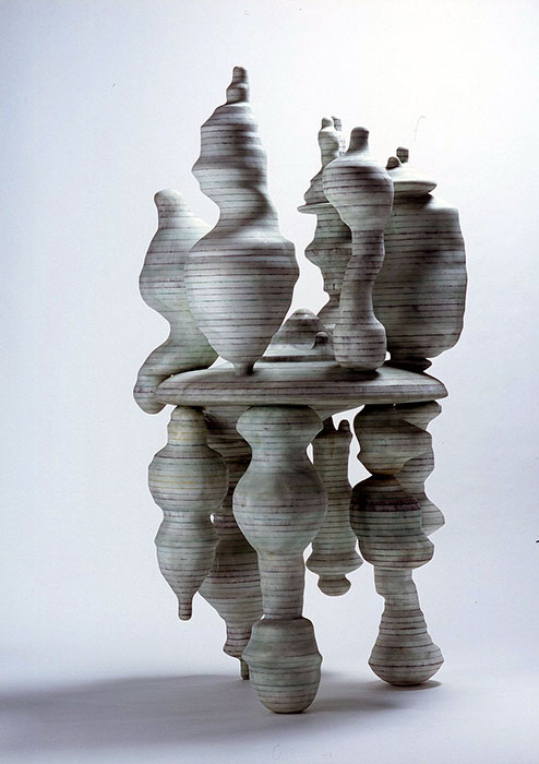 トニー・クラッグ《ノーティラス》