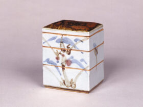 河井寛次郎 《草絵食籠》昭和9年（1934）静嘉堂文庫美術館蔵