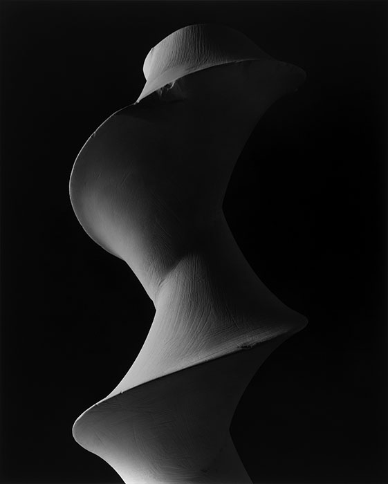 杉本博司《観念の形 0003》2004年　ゼラチン・シルバー・プリント 149.2×119.4cm
© Hiroshi Sugimoto / Courtesy of Gallery Koyanagi