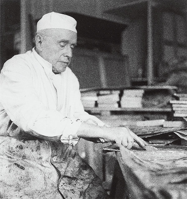 ジョルジュ・ルオー、パリのアトリエにて　1953年　Photo: Yvonne Chevalier