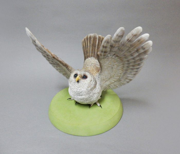 神保琢磨「巣立ち・翔」 樟 高22×幅29×奥行22㎝