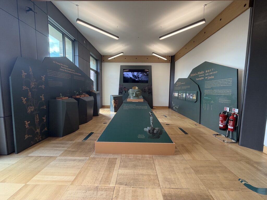 特別展「面具の彼方に――古蜀の光、オックスフォードに輝く」オックスフォード大学美術館