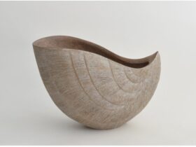 平井明【刻紋器 『カイノフネ』】W40.2×D22.8×H27.7cm