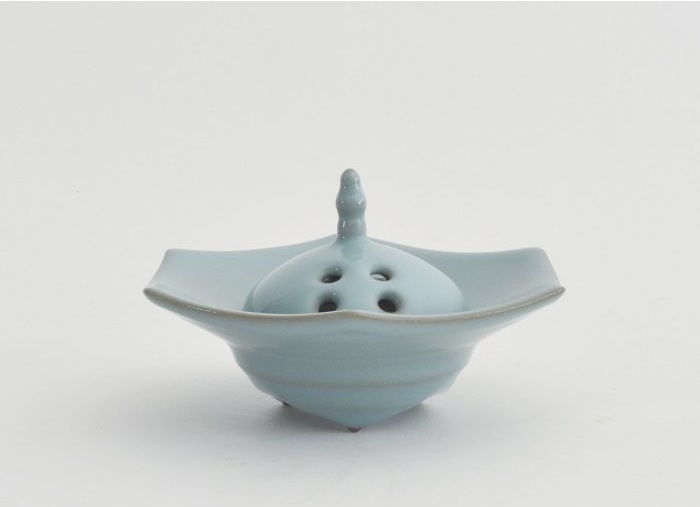 多賀井正夫 【青瓷香爐】W15.6×D17.3×H9.8cm