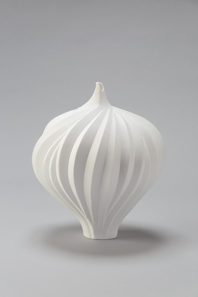 高橋 奈己
実
2017年
当館蔵