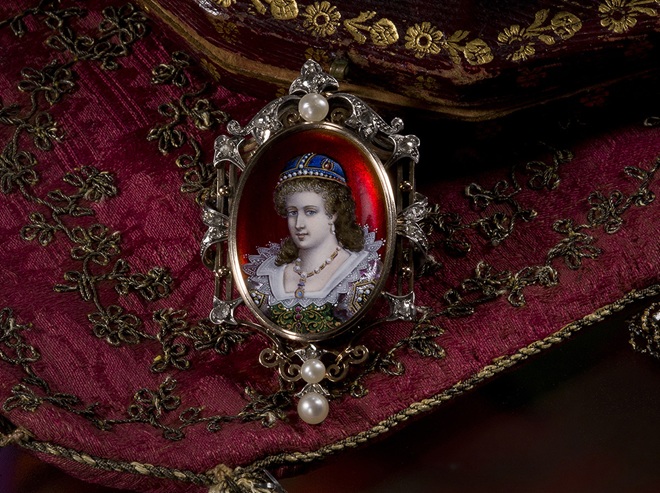 「炎の芸術エマーユ色彩と輝きの美」エマーユ七宝美術館