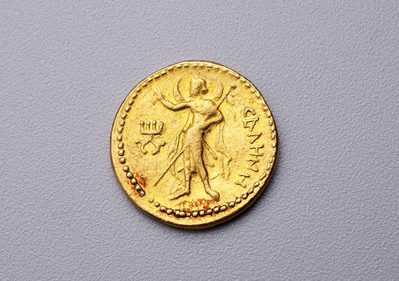 カニシュカ１世金貨　ガンダーラ周辺　２世紀前半