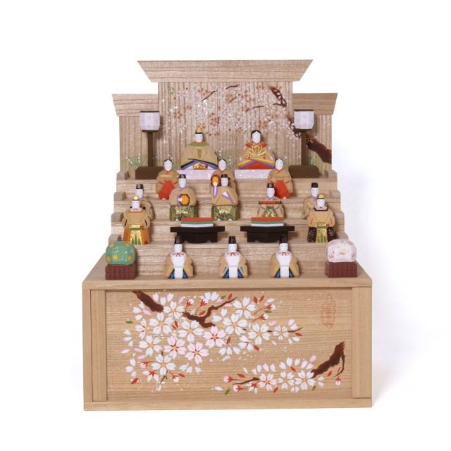 誠美堂工房　神泉 段飾雛　桜小 高さ32.5ｘ幅26cm（台・屏風含）　桧