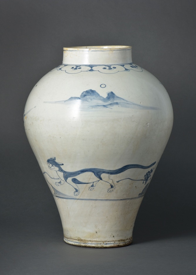 青花虎鵲文壺
せいかとらかささぎもんつぼ