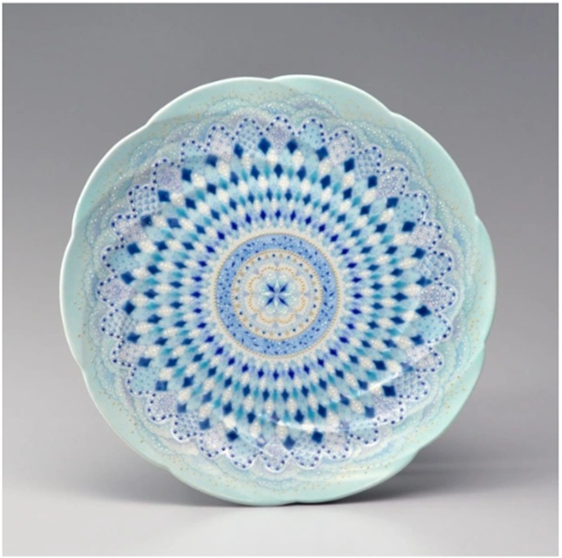 早助千晴「星華飾皿」
（径26.5×高さ5cm）