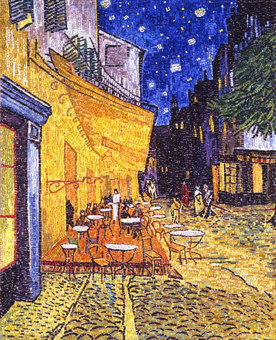 夜のカフェテラス