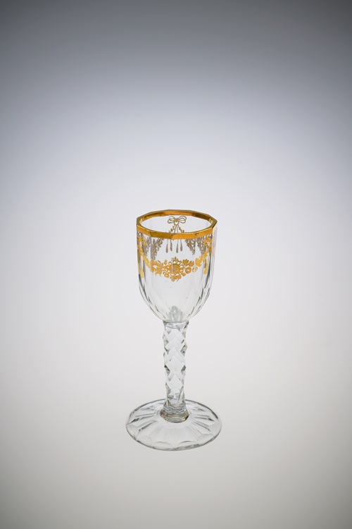 金彩草花文ガラス脚付杯
ヨーロッパ製 18世紀後半-19世紀前半
