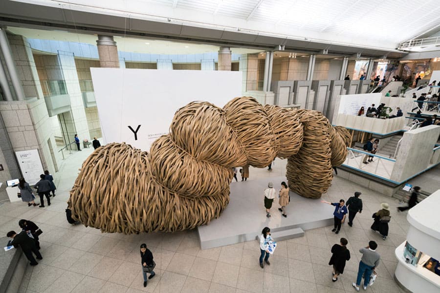 ジョコ・アヴィアント《善と悪の境界はひどく縮れている》2017年「ヨコハマトリエンナーレ2017」展示風景
撮影:加藤健 写真提供:横浜トリエンナーレ組織委員会