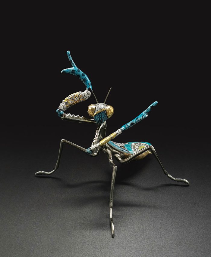 線描色絵金彩

「カマキリ」　

幅16×奥行17×高さ18 cm　
