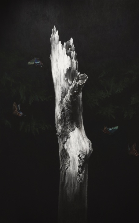 外山諒「Loka dhaatu」
116.7×72.7×2.1cm
木製パネルに麻紙、岩絵具、水干絵具、墨、アクリル絵具