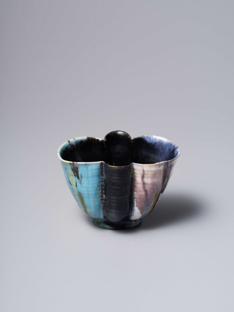 ルーシー・リー《鉢》1926年頃 個人蔵 撮影:野村知也