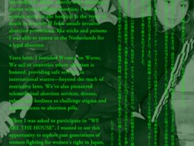 向井山朋子「WE ARE THE HOUSE パフォーマンス」京都芸術センター 講堂