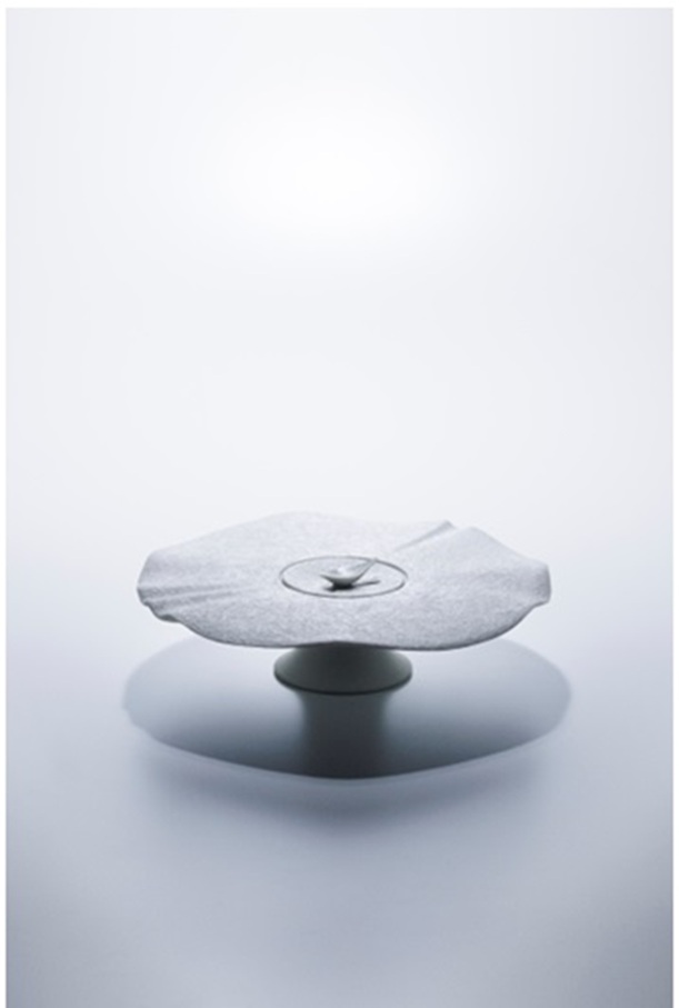 「白磁香炉 蓮」H6.5×Φ23.5cm 陶