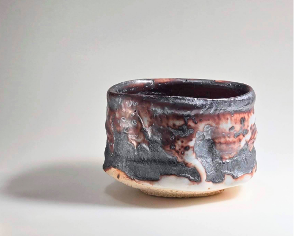 「葡萄志野（えびしの）名残文茶盌」 （径13×高さ9cm）