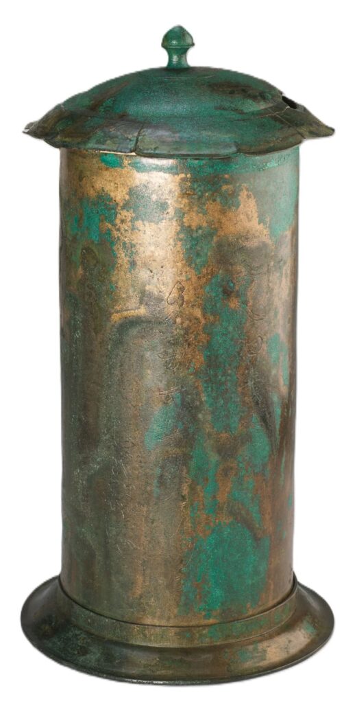 伊予市堂ヶ谷経塚出土 経筒

（愛媛県指定有形文化財）